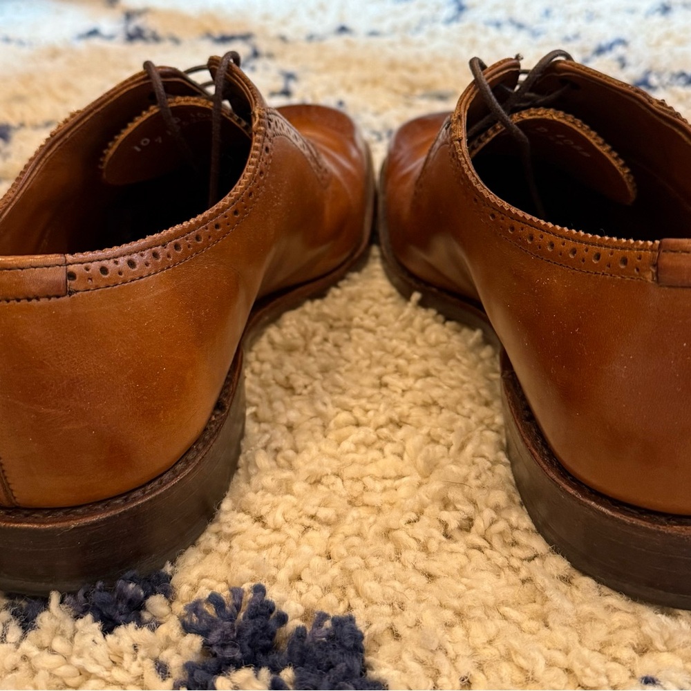 Allen Edmonds Brown Leather Oxford Shoes with Broguing - Picture 4 of 7